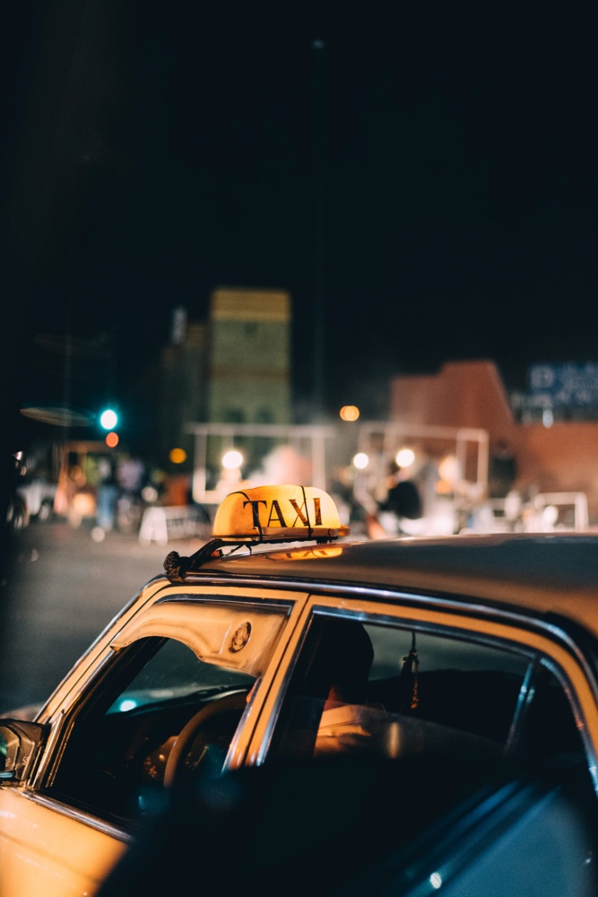 chauffeur de taxi de nuit
